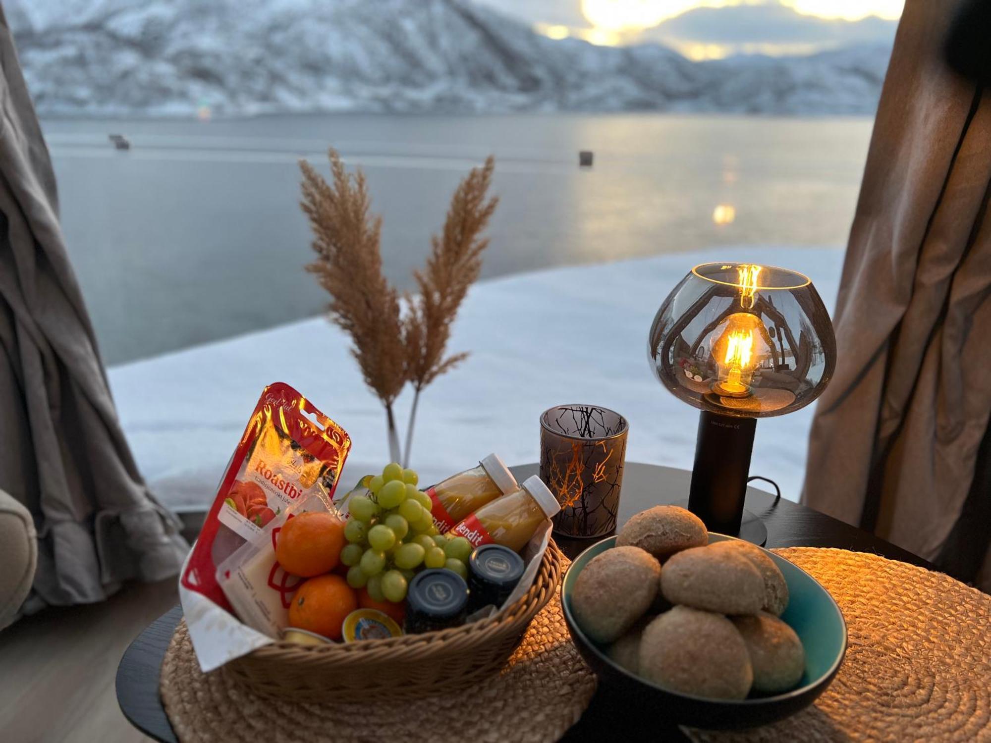 Lofoten Glampingdome Myrland Kültér fotó